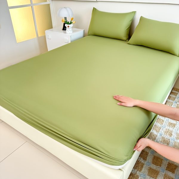 🛏️ ملاية مطاط ناعمة – حماية وراحة للمرتبة 🛏️ استمتع بنوم مريح مع ملاية مطاط متعددة الاستخدامات، تمنح سريرك مظهر أنيق وتحافظ على المرتبة. ✅ قماش ناعم ومريح يناسب كل الفصول. ✅ مناسبة لغرفة النوم، غرفة الضيوف، الشقق، أو سكن الطلاب. ✅ حماية عملية للمرتبة من الأوساخ والبقع. ✅ بدون أغطية مخدات. راحة وفخامة تناسب كل مكان وكل موسم. ✨ - Image 8