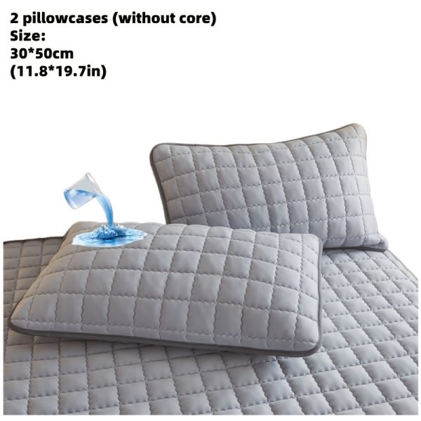 🛏️ طقم أغطية مخدات سادة – مبطنة وسميكة 🛏️ أضف حماية وأناقة لمخدتك مع عدد 2 غطاء مخدة فاخر بتصميم مبطن سادة، متين وقابل للغسيل في الغسالة. ✅ تصميم سميك ومتين يدوم معك طويلاً. ✅ مبطن لراحة وحماية إضافية. ✅ متوفر بمقاسات: توين، كوين، كينج. ✅ بدون حشوة (الغطاء فقط). الأناقة والحماية في غطاء واحد يناسب كل المقاسات. ✨ - Image 3