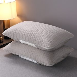 🛏️ طقم أغطية مخدات مبطنة – حماية عملية وأنيقة 🛏️ حافظ على مخداتك نظيفة مع عدد 2 غطاء مخدة مبطن مزود بحاجز يمنع الأوساخ، بتصميم نصف غطاء لسهولة التركيب والإزالة. ✅ تصميم مبطن متين يحمي المخدة ويطيل عمرها. ✅ حاجز للأوساخ للحفاظ على النظافة. ✅ سهل الإزالة والغسيل. ✅ بدون حشوة (الغطاء فقط). الحماية والأناقة في غطاء واحد. ✨