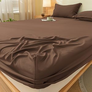 🛏️ ملاية حماية للمرتبة – لون بني سادة 🛏️ حافظ على مرتبتك بأناقة مع ملاية حماية بلون بني سادة مصنوعة من بوليستر ناعم ومتينة للاستخدام اليومي. ✅ ملمس ناعم وانسيابي يضيف راحة وفخامة لسريرك. ✅ تحمي المرتبة من الأوساخ والبقع. ✅ مقاسات تناسب أغلب المراتب. ✅ قابلة للغسيل في الغسالة لسهولة العناية. ✅ بدون أغطية مخدات. الحماية والفخامة في قطعة واحدة تدوم معك لسنوات. ✨
