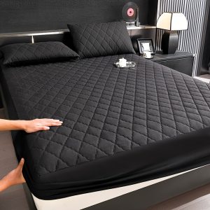 🛏️ ملاية مطاط ناعمة – 100% بوليستر 🛏️ أضف لمسة راحة وفخامة لسريرك مع ملاية مطاط عالية الجودة، بتصميم جيب عميق لتثبيت مثالي على المرتبة. ✅ قماش ناعم ومريح يضمن لك نوم هادئ. ✅ 100% بوليستر متين وسهل العناية. ✅ مناسبة لغرف النوم أو الفنادق. ✅ بدون أغطية مخدات أو حشوة. الراحة والأناقة في تصميم واحد يدوم معك موسم بعد موسم. ✨