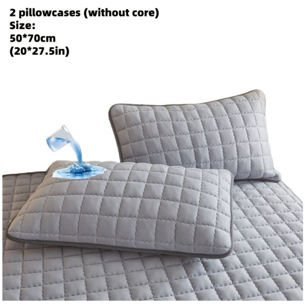 🛏️ طقم أغطية مخدات سادة – مبطنة وسميكة 🛏️ أضف حماية وأناقة لمخدتك مع عدد 2 غطاء مخدة فاخر بتصميم مبطن سادة، متين وقابل للغسيل في الغسالة. ✅ تصميم سميك ومتين يدوم معك طويلاً. ✅ مبطن لراحة وحماية إضافية. ✅ متوفر بمقاسات: توين، كوين، كينج. ✅ بدون حشوة (الغطاء فقط). الأناقة والحماية في غطاء واحد يناسب كل المقاسات. ✨ - Image 9